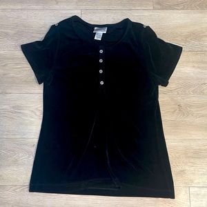 Chico’s Woman’s black button up top size 1 size small